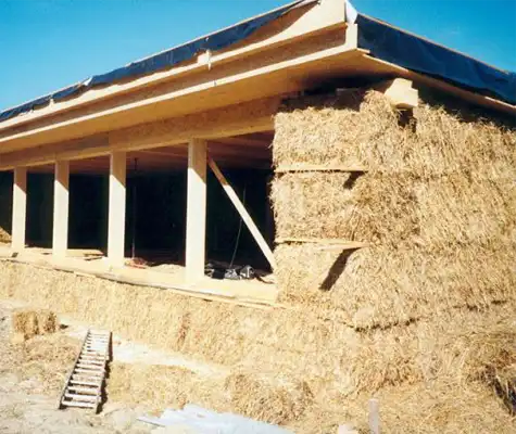 Соломенное строительство